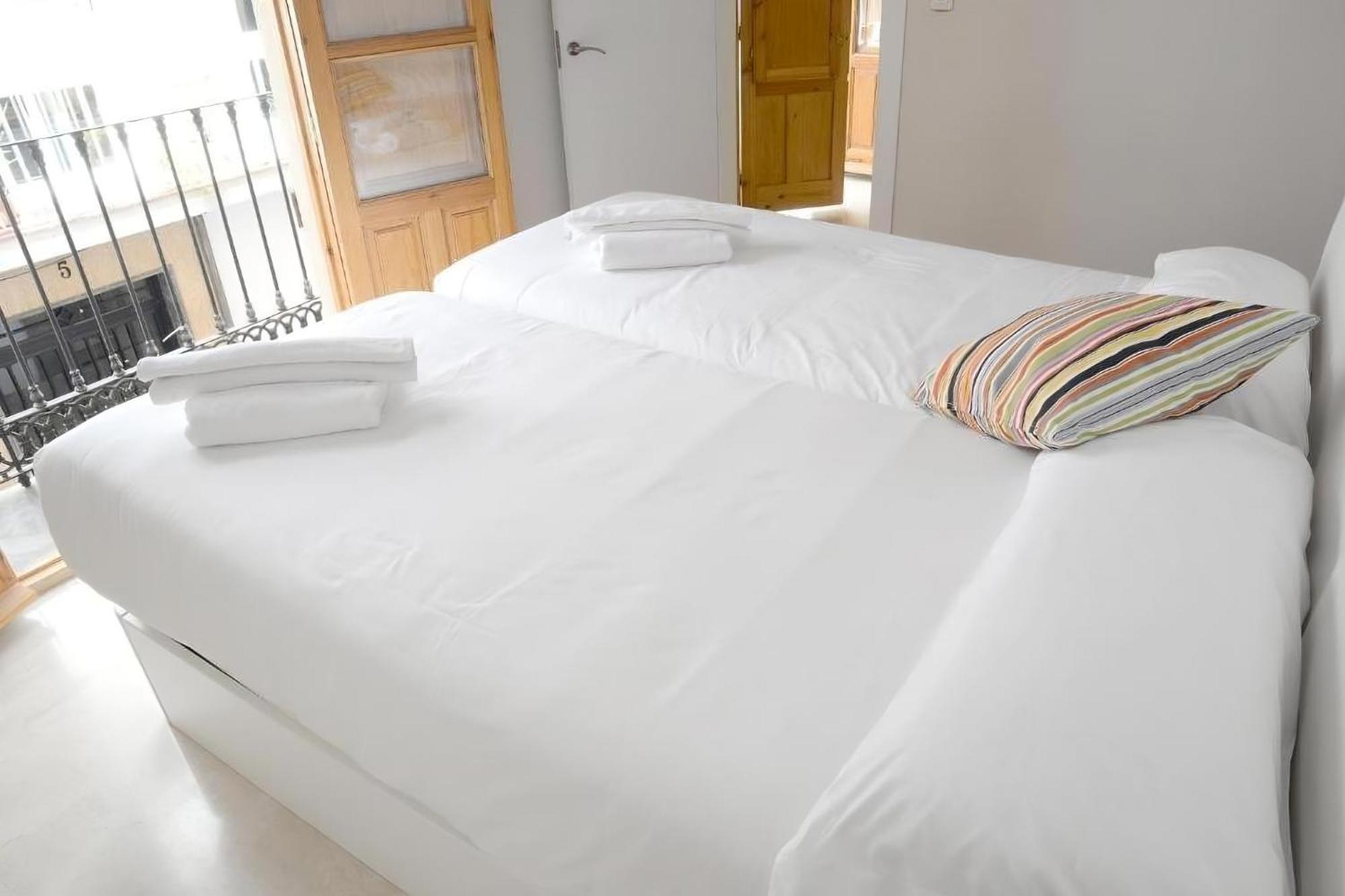 Apartamentos Comfort City Granada Ngoại thất bức ảnh